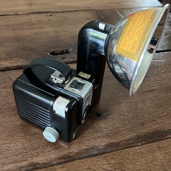 Antique Camera. Great to Display. - Picture 3 of 6